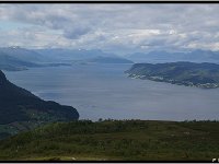 2012 08 01 2190-border  Uitzicht over de fjorden op ca 600 m